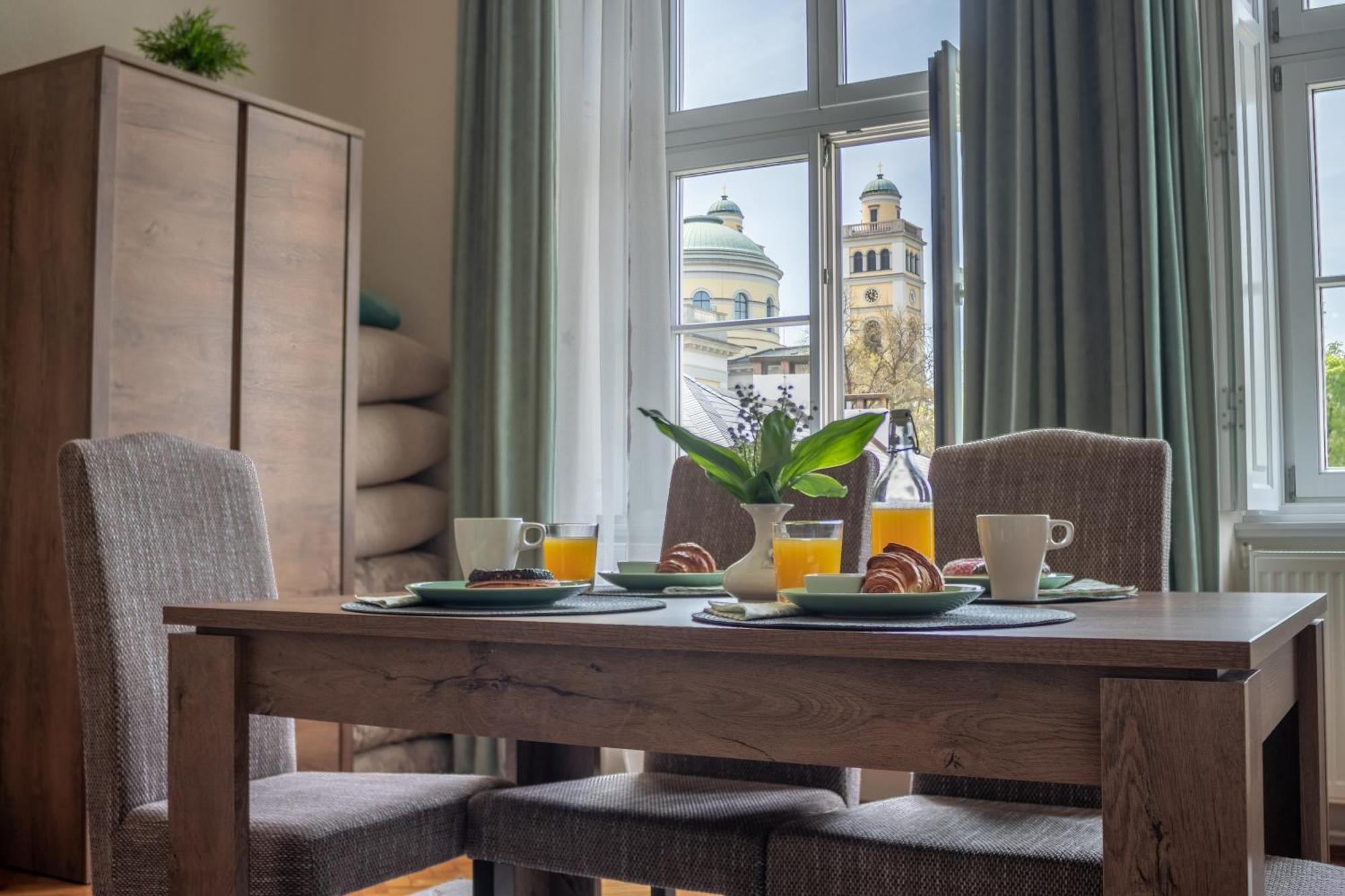 Suzy Apartman Eger Bagian luar foto